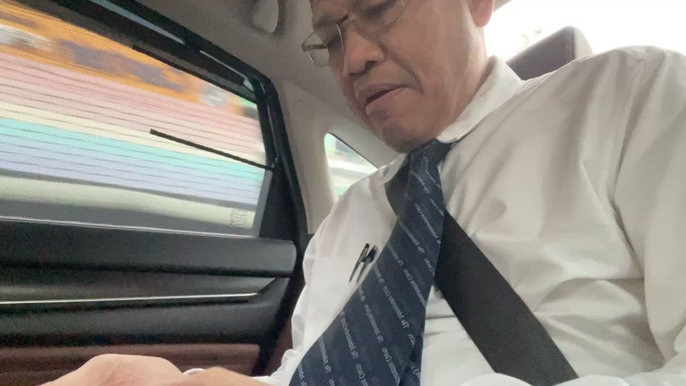 วิเคราะห์ข่าวเด่นคดีดังพร้อมให้ความรู้ทางกฎหมาย ช่วยกันกดไลค์กดแชร์ให้ด้วยครับเห็นว่าดีมีประโยชน์ อย่าลืมกดแชร์ สอบถามปัญหาข้อกฎหมายในเวลาราชการ 02-94…