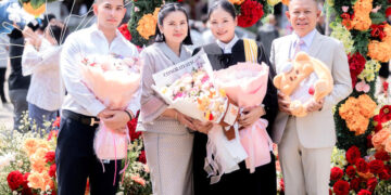 บิ๊กโอ๋ อดีต นายพลยอดนักสืบมือปราบ แสดงความยินดี กับลูกสาวคนเก่ง นส.พรปวีณ์ วุฒิจรัสธำรงค์ สำเร็จการศึกษา เนติบัณฑิตไทย รุ่น77 เนติบัณฑิตสภา 2 บิ๊กโอ๋ อดีต นายพลยอดนักสืบมือปราบ แสดงความยินดี กับลูกสาวคนเก่ง นส.พรปวีณ์ วุฒิจรัสธำรงค์ สำเร็จการศึกษา เนติบัณฑิตไทย รุ่น77 เนติบัณฑิตสภา